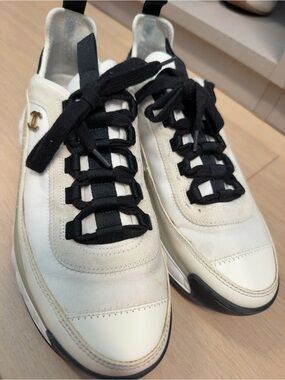 CHANEL Cream and Black Leather Lace-Up Sneakers